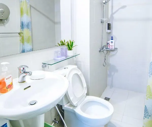 Aparthotel Azure Urban Staycation Manila